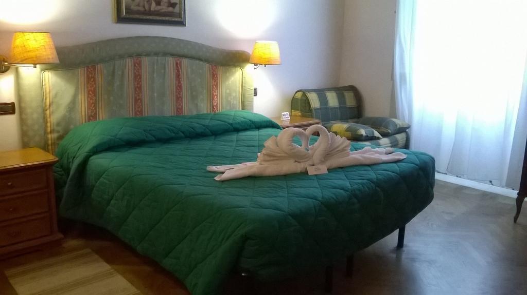 וירג'יו Hotel Ely חדר תמונה