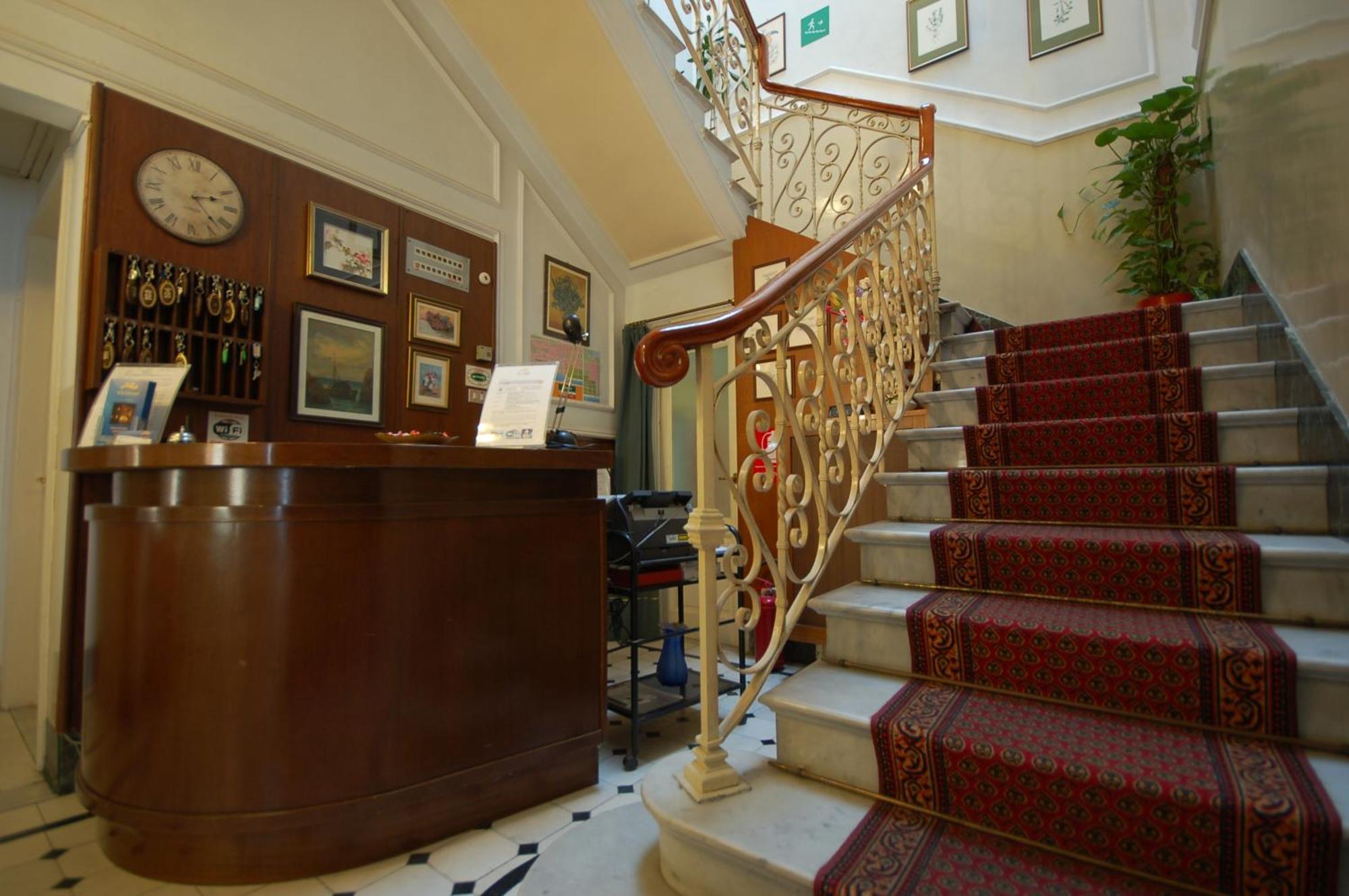 וירג'יו Hotel Ely מראה חיצוני תמונה
